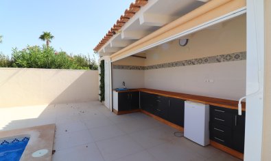 Bestaande bouw - Villa -
Formentera del Segura - Euroroda