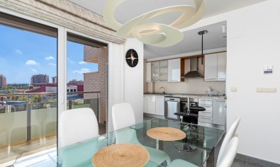 Bestaande bouw - Appartement -
El Campello - El Amerador