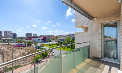 Reventa - Apartamento / piso -
El Campello - El Amerador