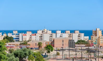 Reventa - Apartamento / piso -
El Campello - El Amerador