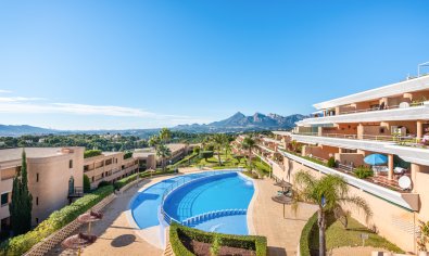 Luxe appartement in Altea met 2 slaapkamers, zwembad & balkon