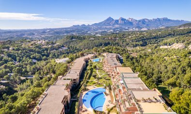 Luxe appartement in Altea met 2 slaapkamers, zwembad & balkon