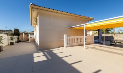 Villa in Benijófar - Huis kopen Costa Blanca