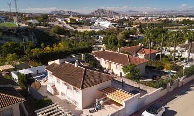 Villa in Benijófar - Huis kopen Costa Blanca