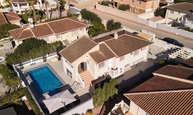 Villa in Benijófar - Huis kopen Costa Blanca