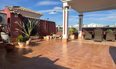 Bestaande bouw - Town house / semi detached -
Orihuela - Entre Naranjos Vistabella