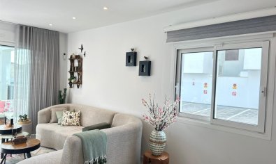 Moderno Apartamento en Planta Baja en Pilar de la Horadada