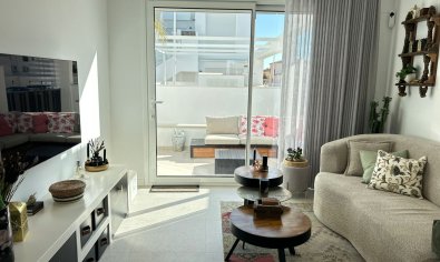 Modern Ground-Floor Corner Apartment in Pilar de la Horadada