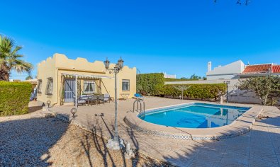 Bestaande bouw - Villa -
Torrevieja - La Siesta