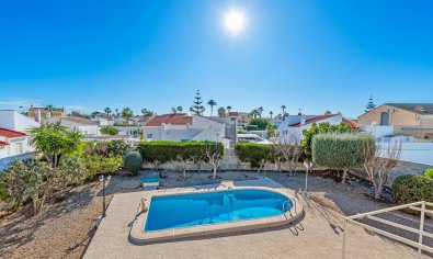 Bestaande bouw - Villa -
Torrevieja - La Siesta