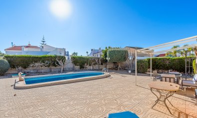 Bestaande bouw - Villa -
Torrevieja - La Siesta