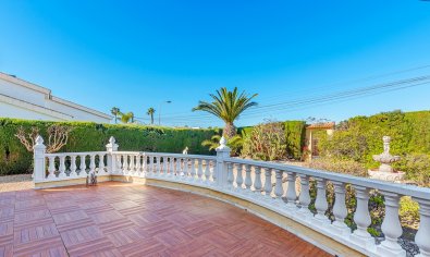 Bestaande bouw - Villa -
Torrevieja - La Siesta