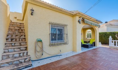 Bestaande bouw - Villa -
Torrevieja - La Siesta