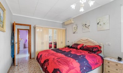 Bestaande bouw - Villa -
Torrevieja - La Siesta