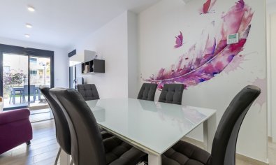 Hermoso apartamento en planta baja en Valentino Golf I, Villamartín