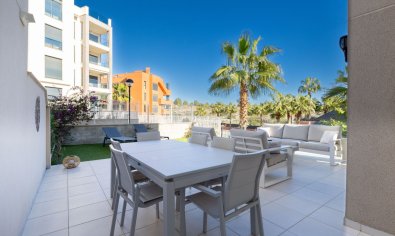 Hermoso apartamento en planta baja en Valentino Golf I, Villamartín