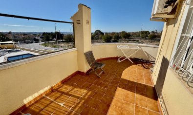 Villa de lujo con piscina privada y jardín en Ciudad Quesada, cerca de campos de golf