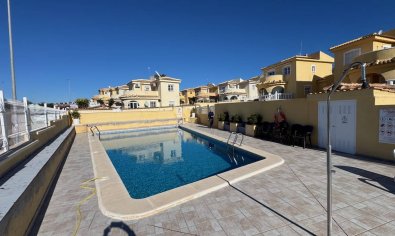 Villa de lujo con piscina privada y jardín en Ciudad Quesada, cerca de campos de golf