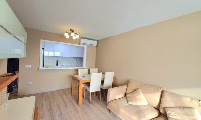 Reventa - Apartamento / piso -
Torrevieja - La Mata