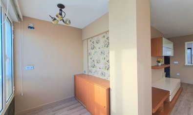 Reventa - Apartamento / piso -
Torrevieja - La Mata