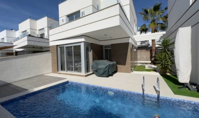 Resale - Villa -
Ciudad Quesada