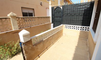 Reventa - Adosado -
Torrevieja - Pueblo/ PLAYA