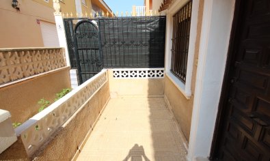 Reventa - Adosado -
Torrevieja - Pueblo/ PLAYA