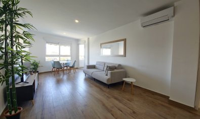 Reventa - Apartamento / piso -
Torrevieja - El Acequión - Los Náufragos