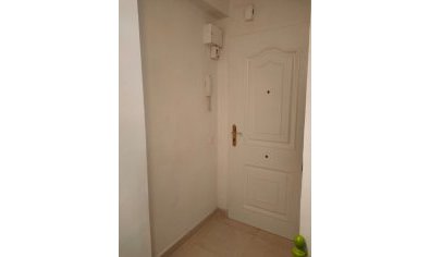 Reventa - Apartamento / piso -
Torrevieja - La Mata