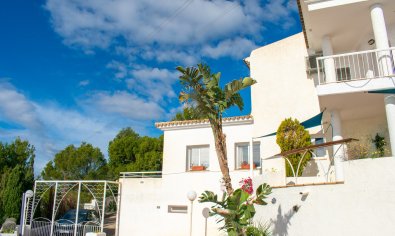 Luxury villa in Altea with private pool, 3 bedrooms and panoramic views