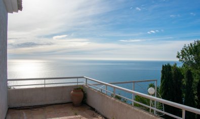 Luxury villa in Altea with private pool, 3 bedrooms and panoramic views