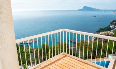 Luxury villa in Altea with private pool, 3 bedrooms and panoramic views