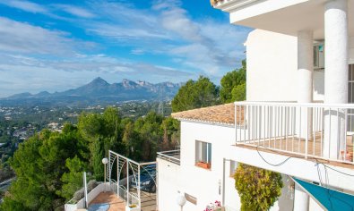 Luxury villa in Altea with private pool, 3 bedrooms and panoramic views