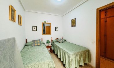 Bestaande bouw - Appartement -
Torrevieja - Pueblo/ PLAYA