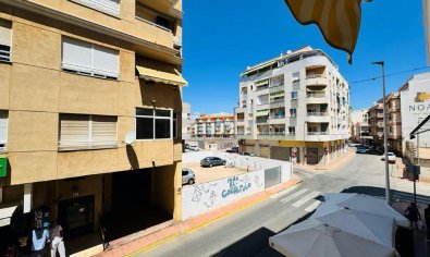 Bestaande bouw - Appartement -
Torrevieja - Pueblo/ PLAYA