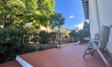 Resale - Villa -
Albir