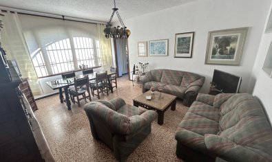 Resale - Villa -
Albir