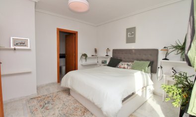 Resale - Villa -
San Miguel de Salinas