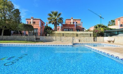 Resale - Villa -
San Miguel de Salinas