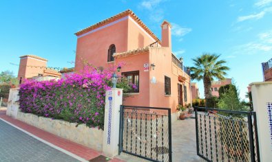 Resale - Villa -
San Miguel de Salinas