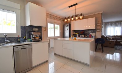 Bestaande bouw - Villa -
Orihuela Costa - Playa Flamenca