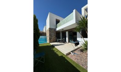 Reventa - Villa -
Orihuela Costa - Montezenia