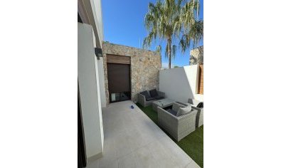 Reventa - Villa -
Orihuela Costa - Montezenia