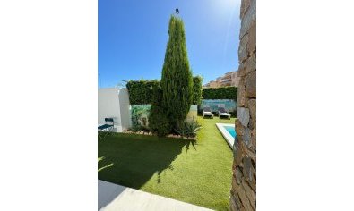 Reventa - Villa -
Orihuela Costa - Montezenia