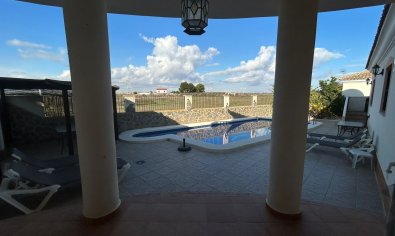 Reventa - Villa -
Los Alcazares - Santa Rosalia