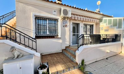 Bestaande bouw - Villa -
Orihuela Costa - La Zenia