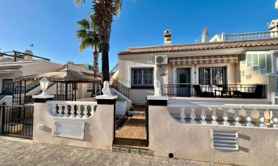 Bestaande bouw - Villa -
Orihuela Costa - La Zenia