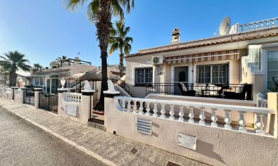 Bestaande bouw - Villa -
Orihuela Costa - La Zenia