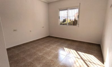 Reventa - Villa -
Algorfa - Montemar