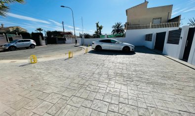 Bestaande bouw - Villa -
Torrevieja - Aguas Nuevas